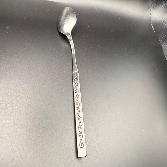 Oneida Spanish Court Stainless Steel Dinner Knife & Ice Tea Spoon Vintage - Picture 2 of 8